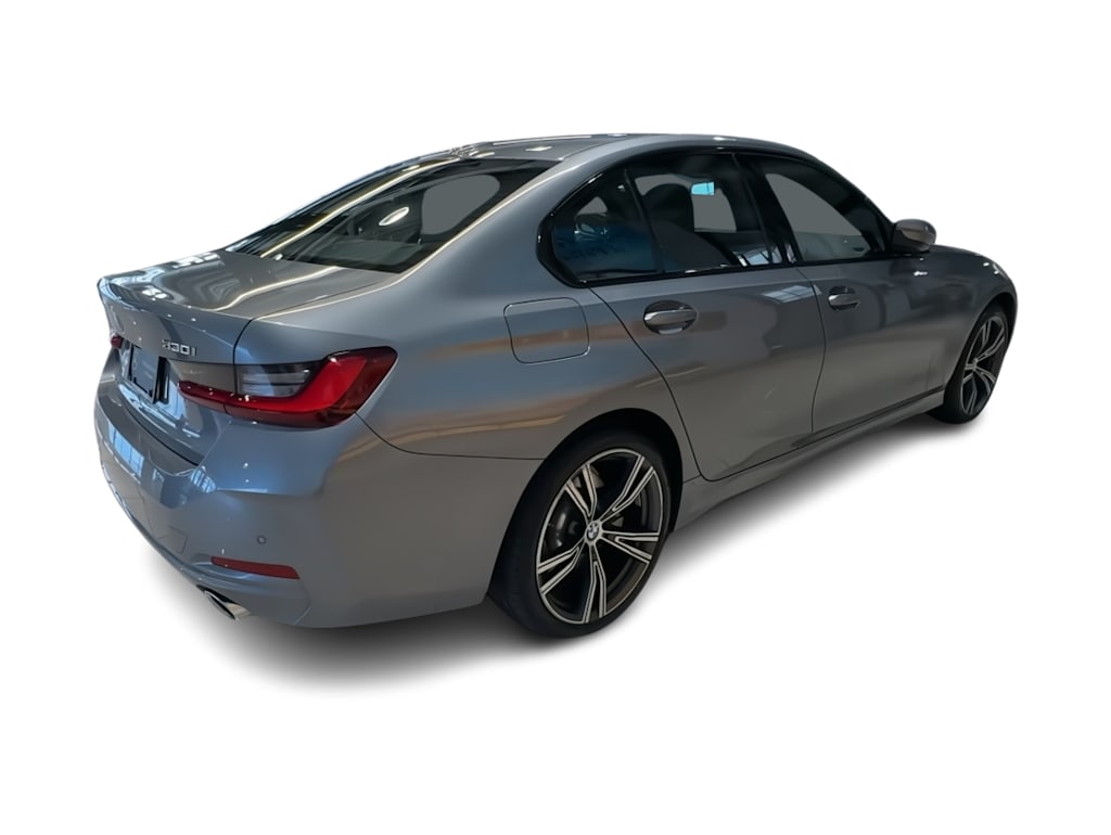 Thumbnail: 2023 BMW 3 Series - 24
