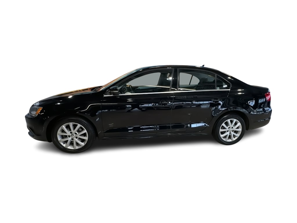 Thumbnail: 2013 Volkswagen Jetta - 3