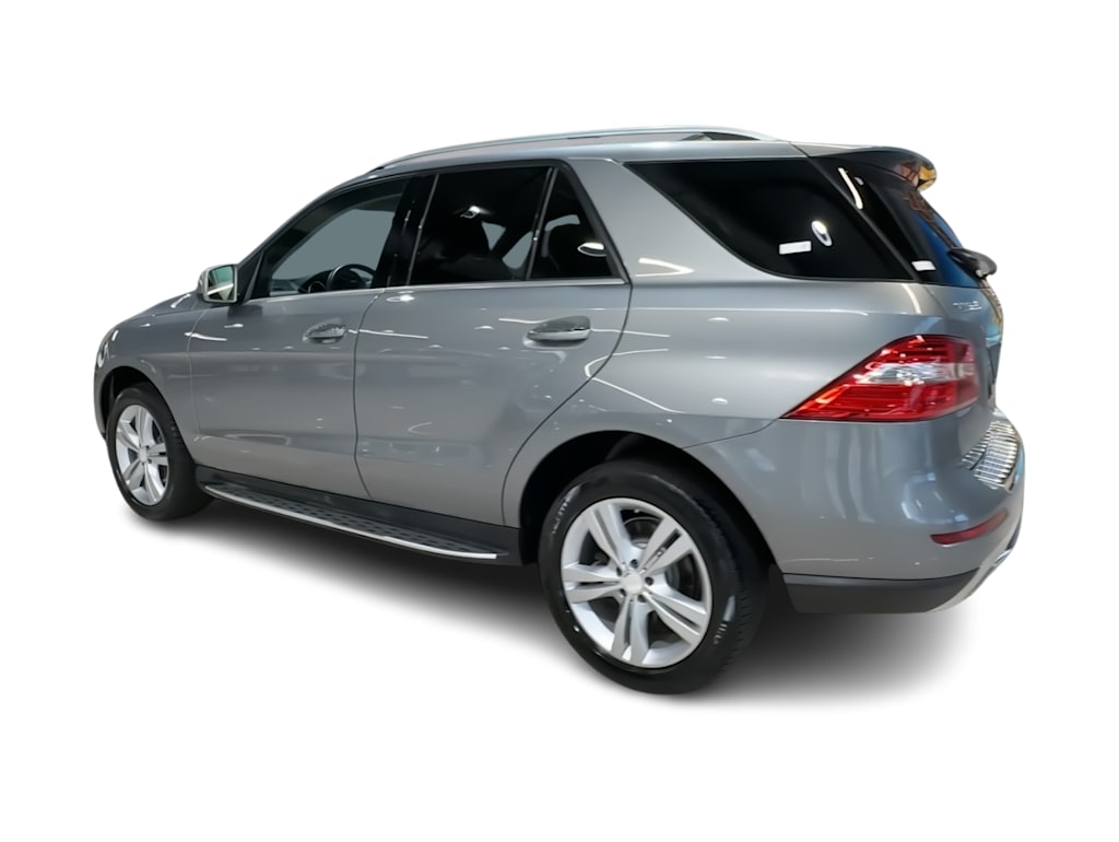 Thumbnail: 2015 Mercedes-Benz M-Class - 23