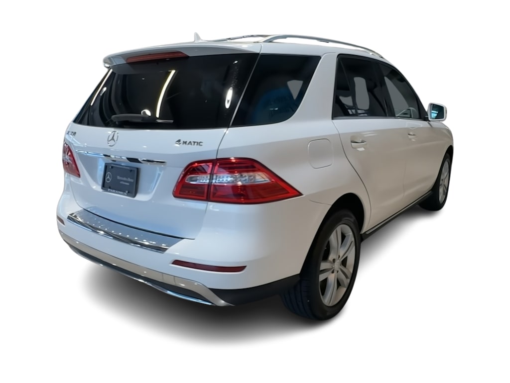 Thumbnail: 2015 Mercedes-Benz M-Class - 24