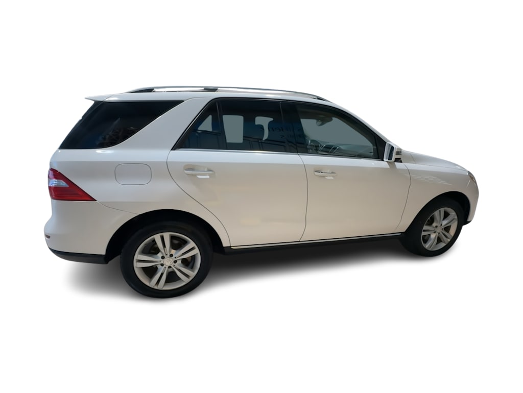 Thumbnail: 2015 Mercedes-Benz M-Class - 25