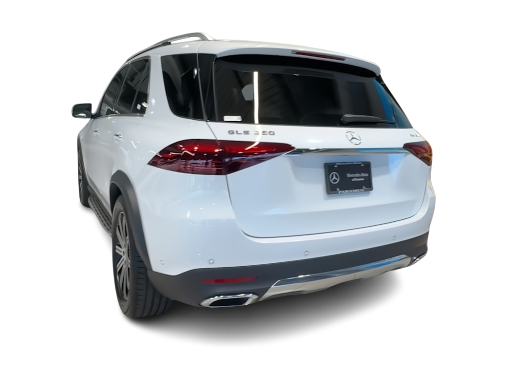 Thumbnail: 2026 Mercedes-Benz GLE - 4