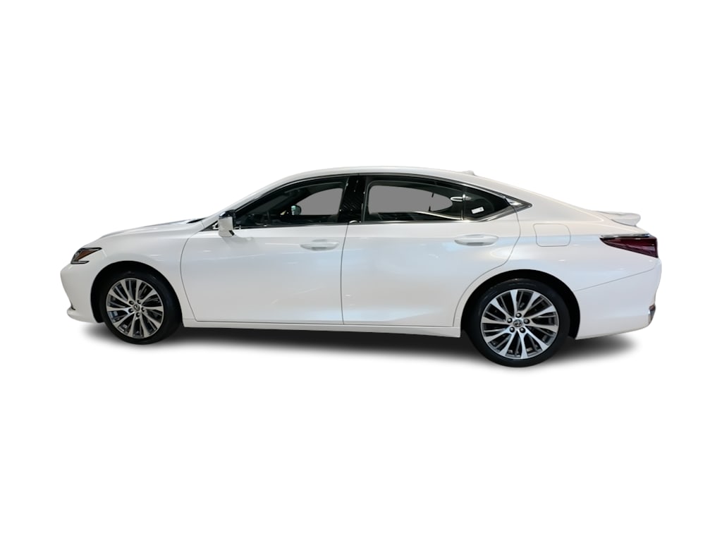 Thumbnail: 2021 Lexus ES - 23