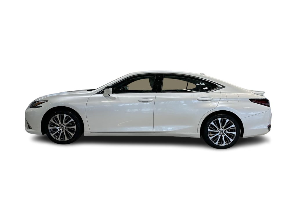 Thumbnail: 2021 Lexus ES - 30