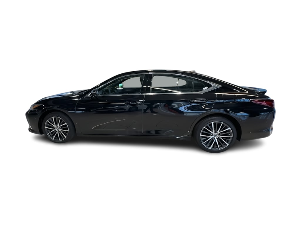Thumbnail: 2023 Lexus ES - 22