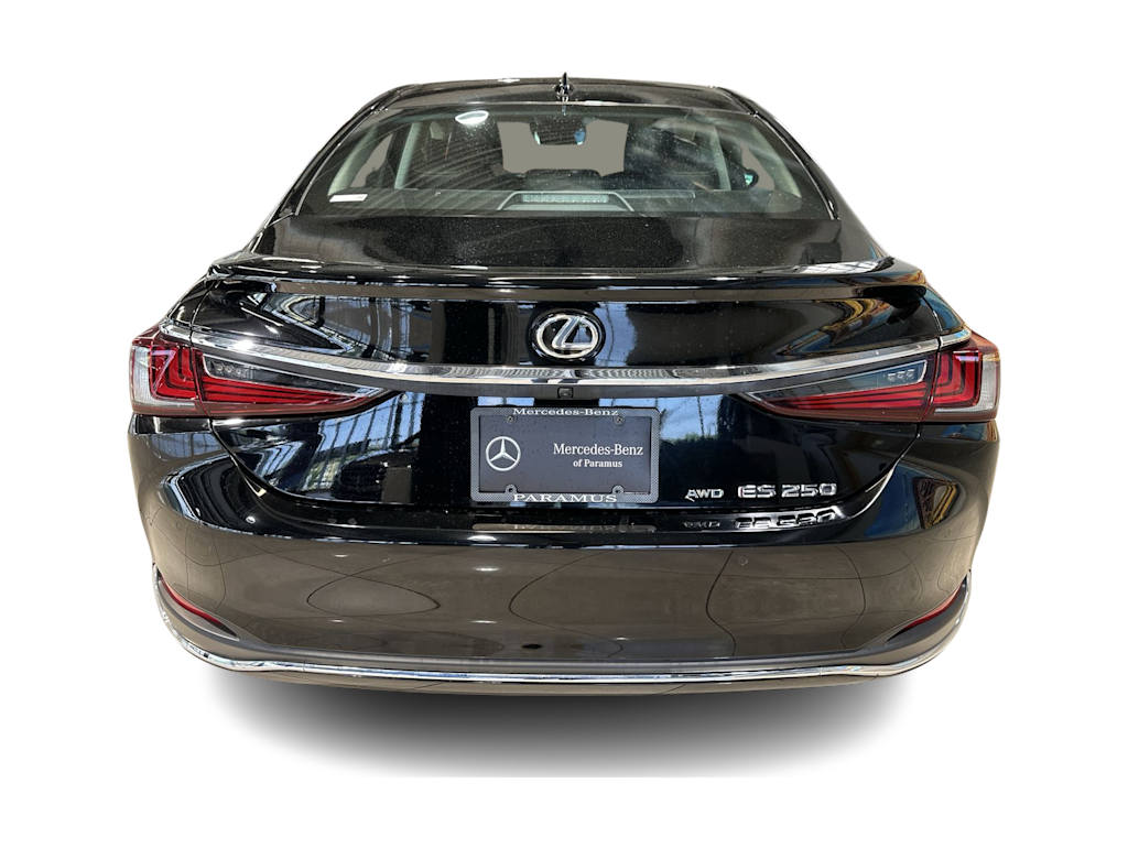 Thumbnail: 2023 Lexus ES - 5