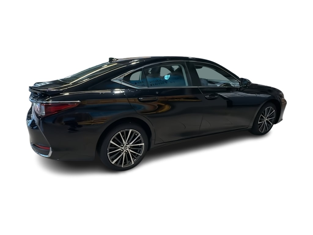 Thumbnail: 2023 Lexus ES - 26
