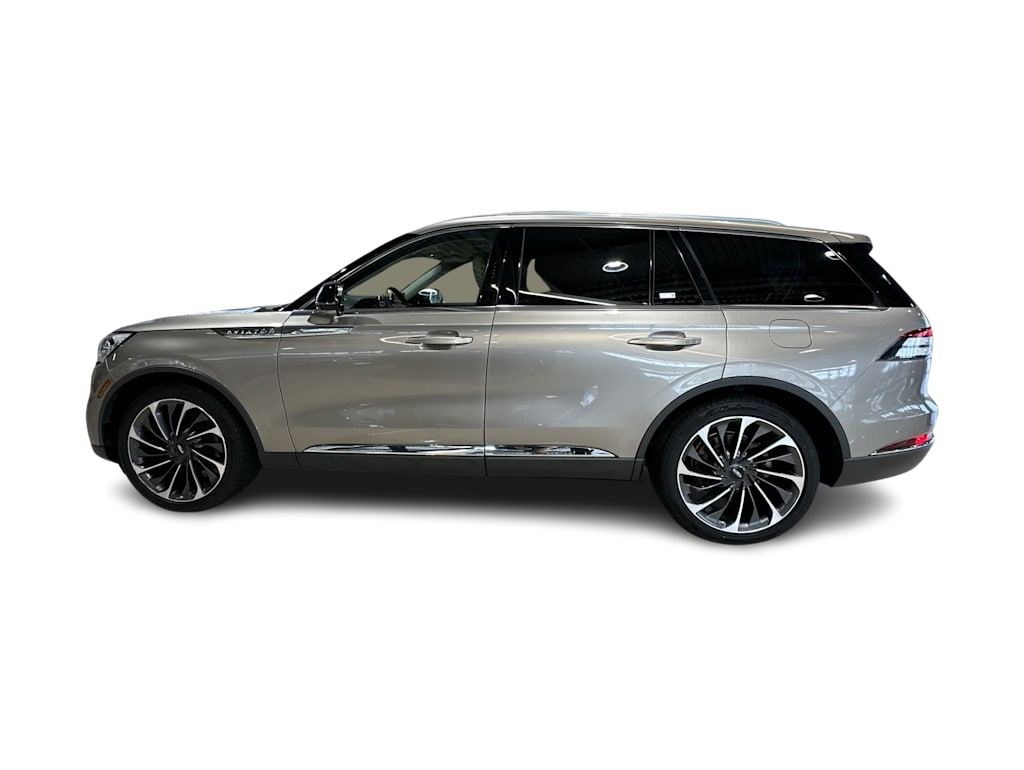Thumbnail: 2020 Lincoln Aviator - 28