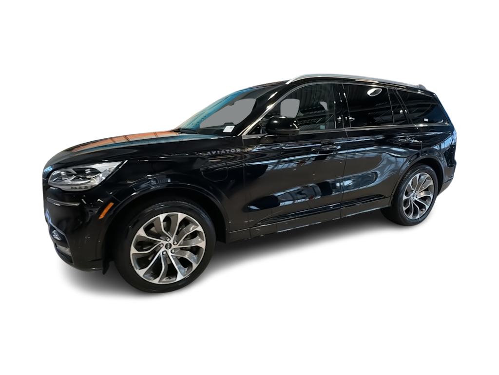 Thumbnail: 2021 Lincoln Aviator - 3