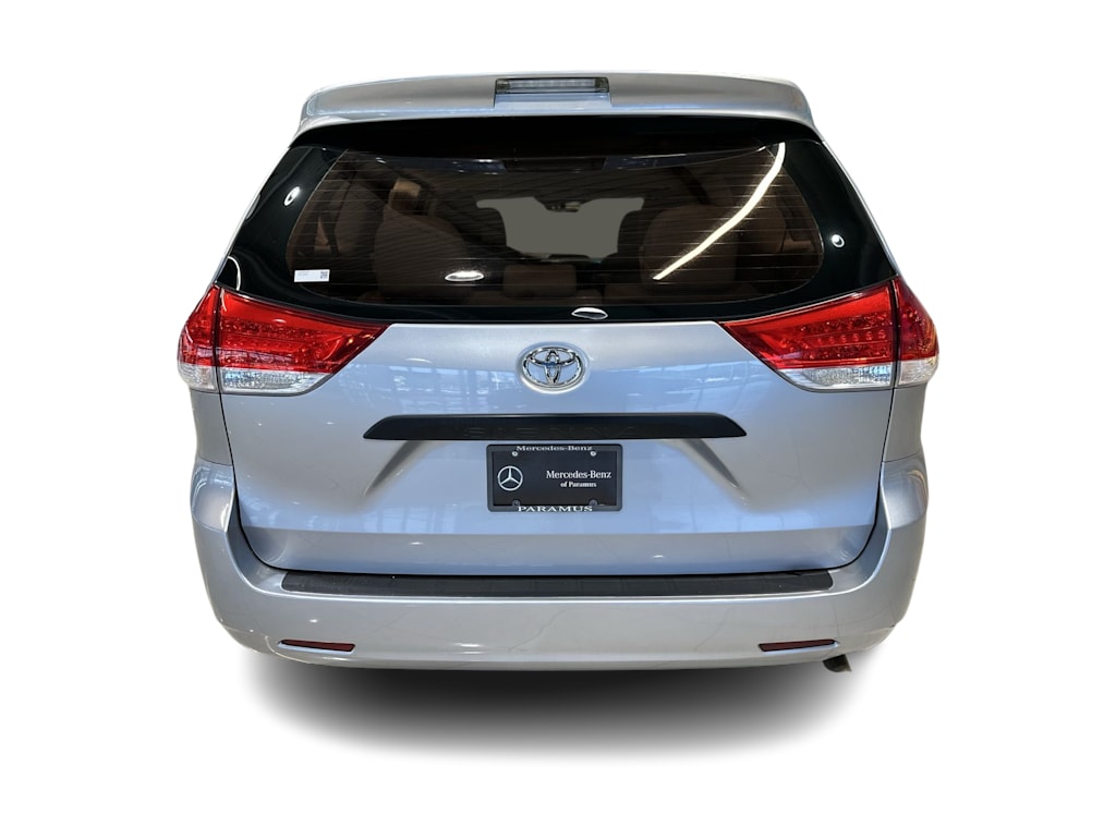 Thumbnail: 2014 Toyota Sienna - 5