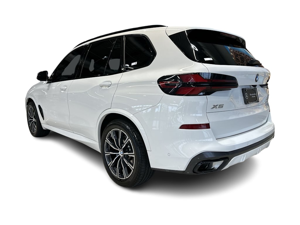 Thumbnail: 2024 BMW X5 - 28