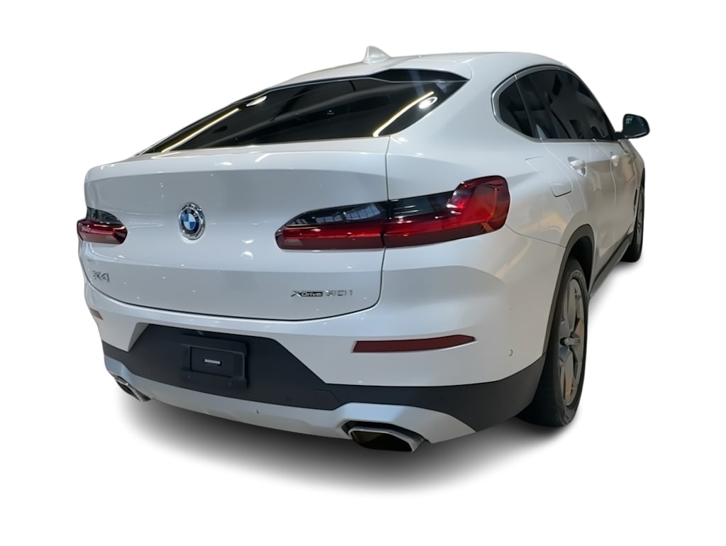 Thumbnail: 2023 BMW X4 - 23