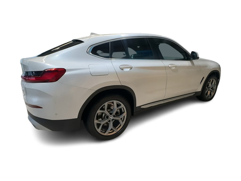 Thumbnail: 2023 BMW X4 - 24