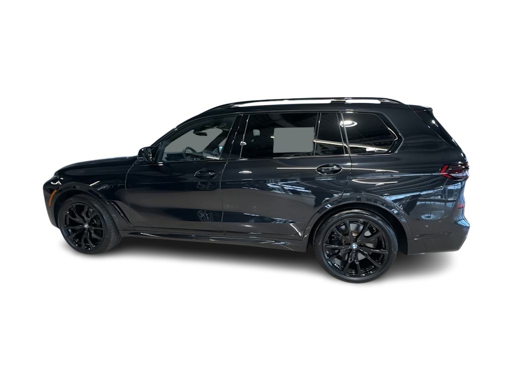 Thumbnail: 2025 BMW X7 - 21
