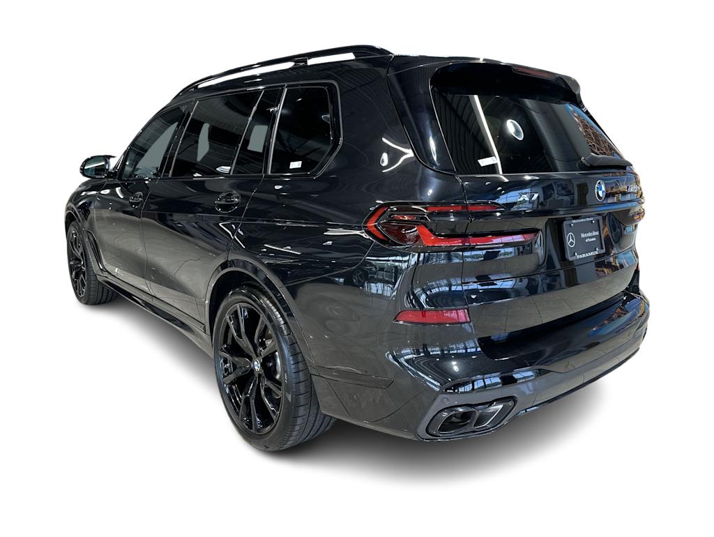 Thumbnail: 2025 BMW X7 - 4
