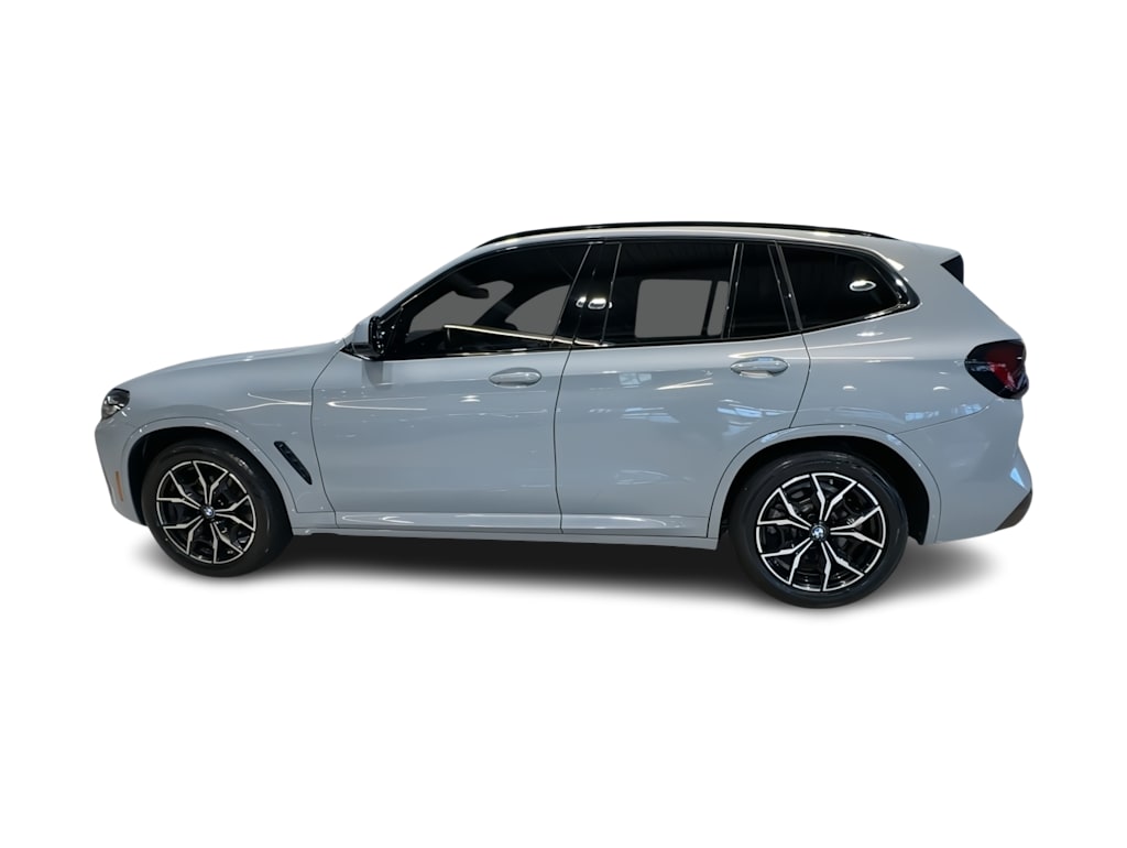 Thumbnail: 2022 BMW X3 - 21
