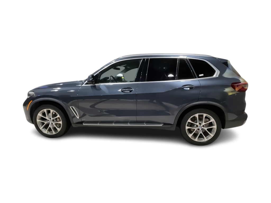 Thumbnail: 2021 BMW X5 - 21