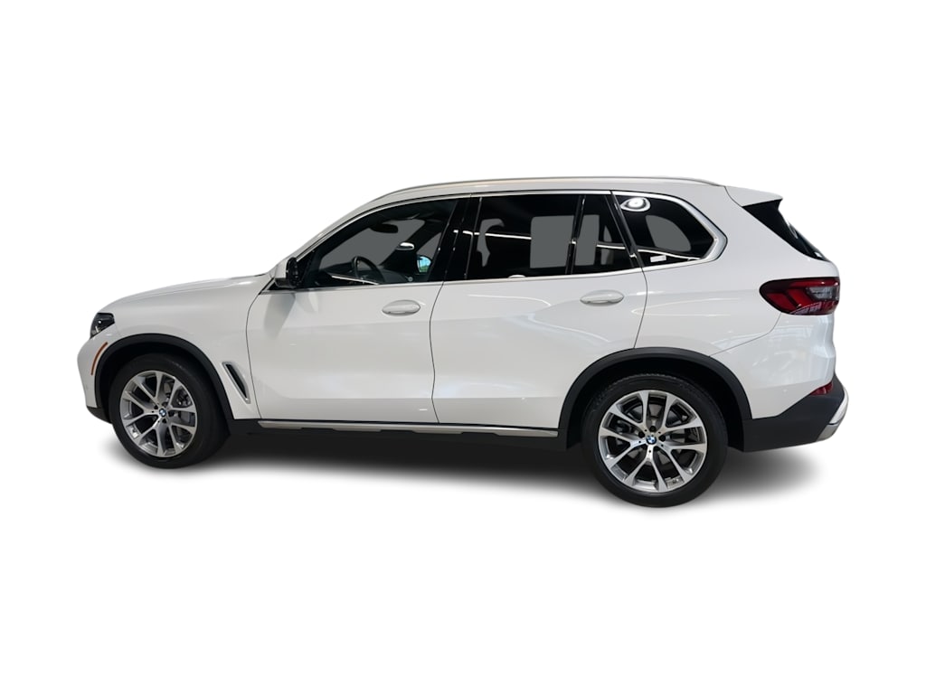 Thumbnail: 2023 BMW X5 - 23
