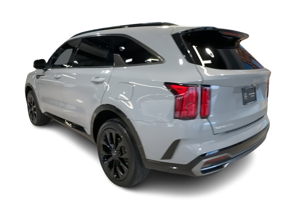 Thumbnail: 2023 Kia Sorento - 4