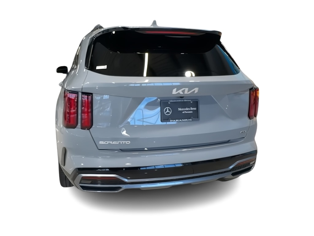 Thumbnail: 2023 Kia Sorento - 5