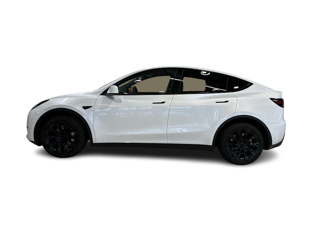 Thumbnail: 2024 Tesla Model Y - 27