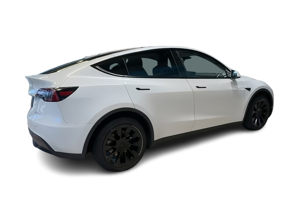 Thumbnail: 2024 Tesla Model Y - 24
