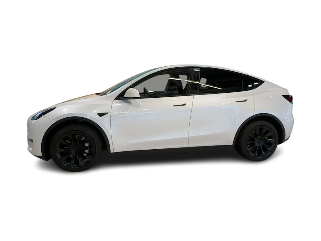 Thumbnail: 2024 Tesla Model Y - 3