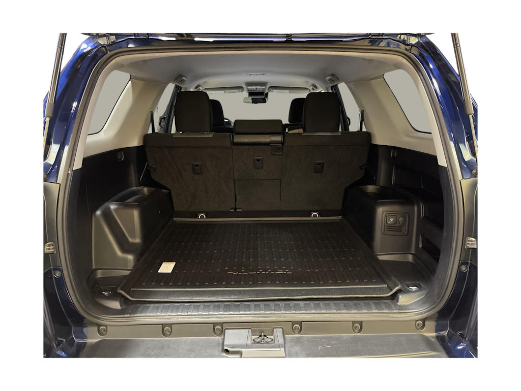 Thumbnail: 2020 Toyota 4Runner - 17