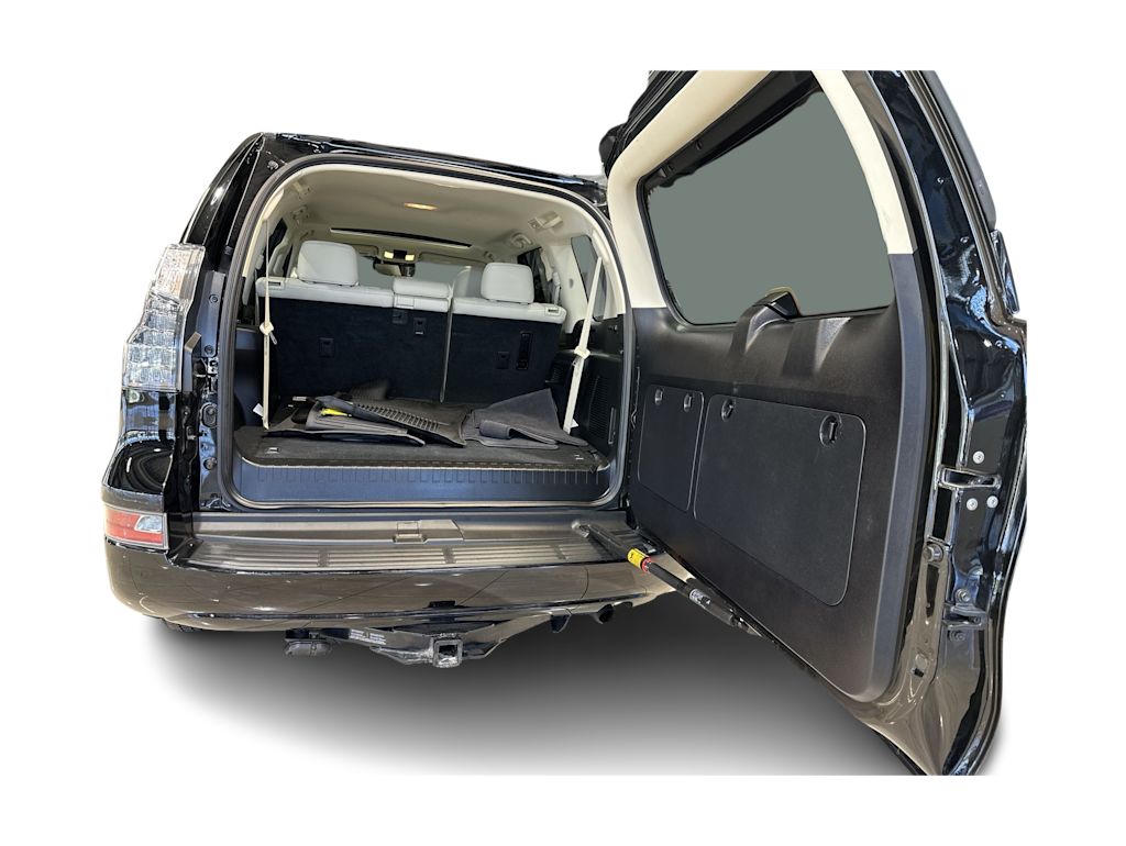 Thumbnail: 2023 Lexus GX - 14