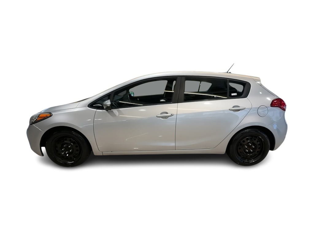 Thumbnail: 2016 Kia Forte - 21
