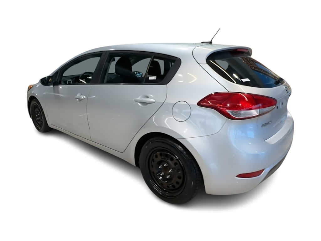 Thumbnail: 2016 Kia Forte - 4