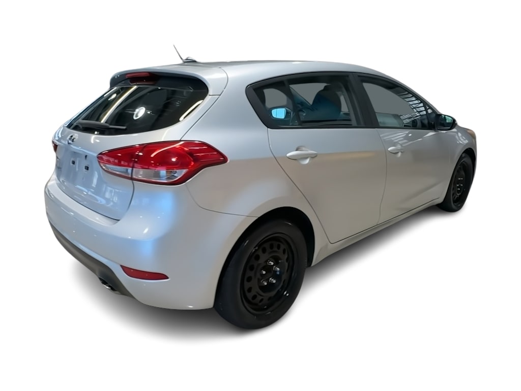 Thumbnail: 2016 Kia Forte - 24
