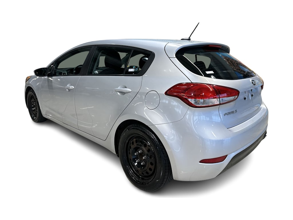 Thumbnail: 2016 Kia Forte - 28