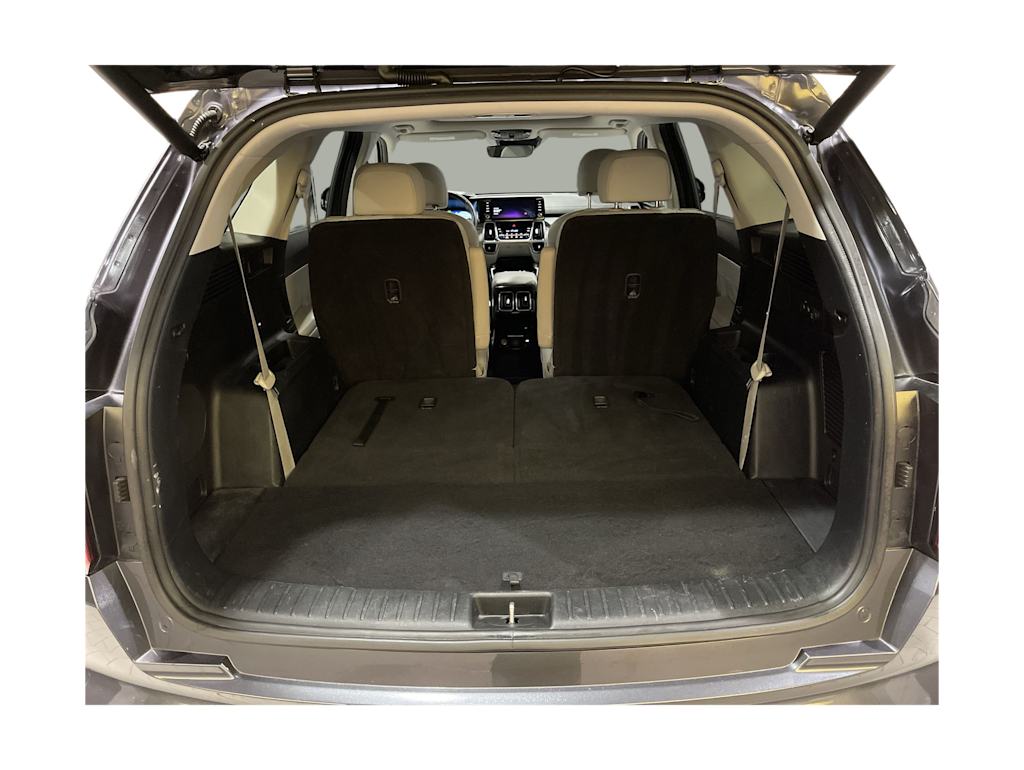 Thumbnail: 2023 Kia Sorento - 15