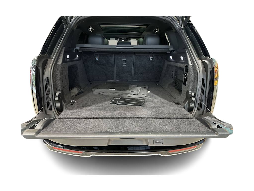 Thumbnail: 2023 Land Rover Range Rover - 16