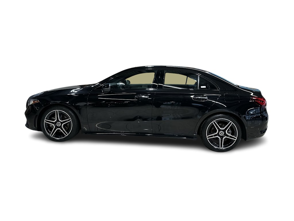 Thumbnail: 2022 Mercedes-Benz A-Class - 25