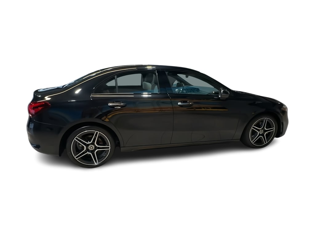 Thumbnail: 2022 Mercedes-Benz A-Class - 16