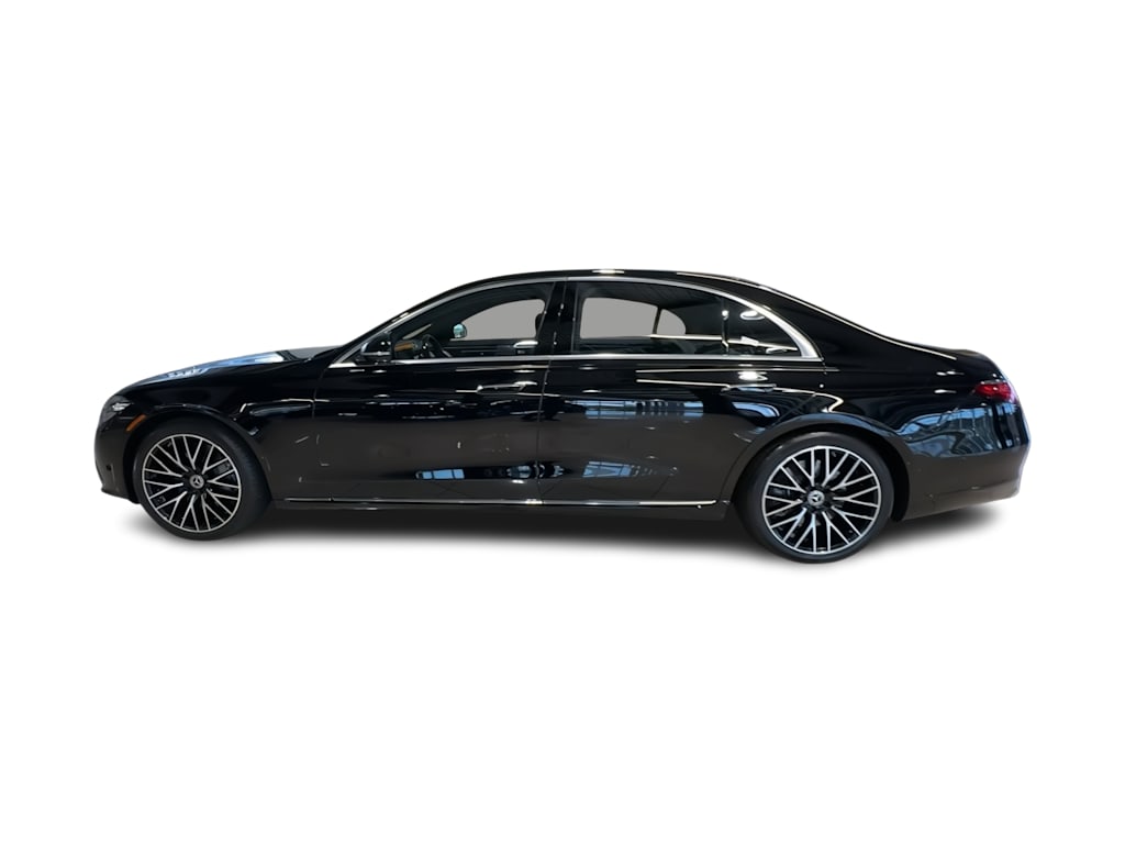 Thumbnail: 2023 Mercedes-Benz S-Class - 3