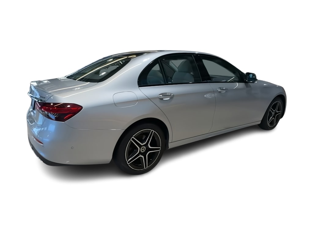 Thumbnail: 2022 Mercedes-Benz E-Class - 24