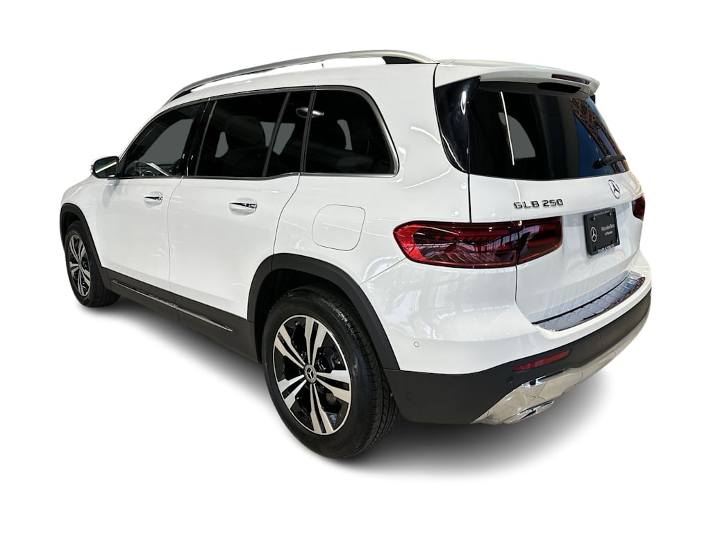 Thumbnail: 2026 Mercedes-Benz GLB - 4