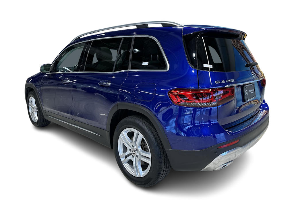 Thumbnail: 2023 Mercedes-Benz GLB - 4