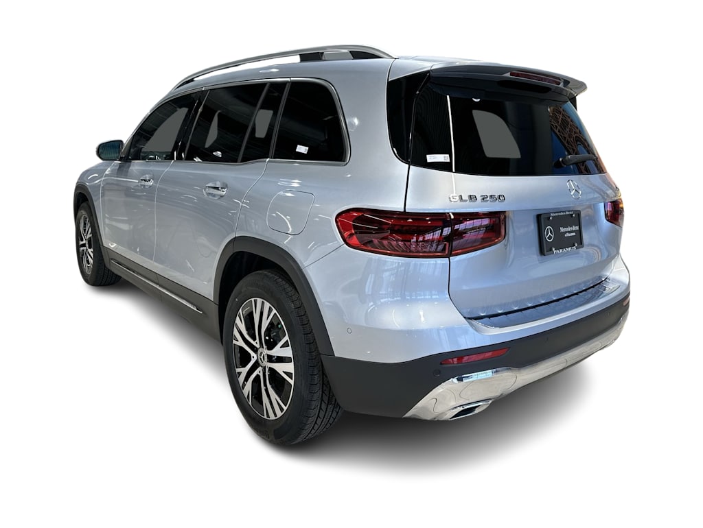 Thumbnail: 2026 Mercedes-Benz GLB - 4