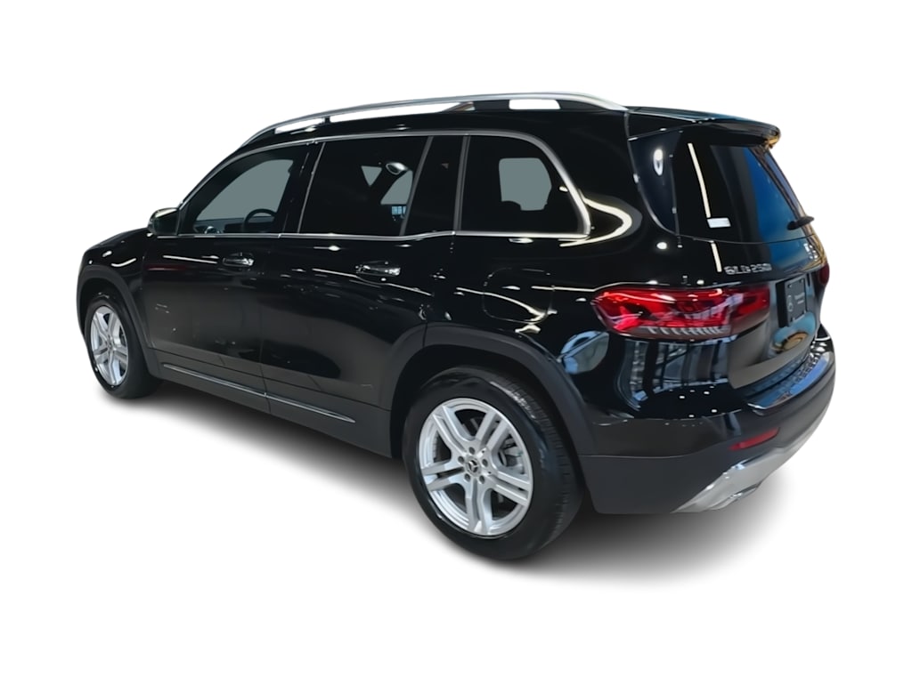 Thumbnail: 2022 Mercedes-Benz GLB - 4