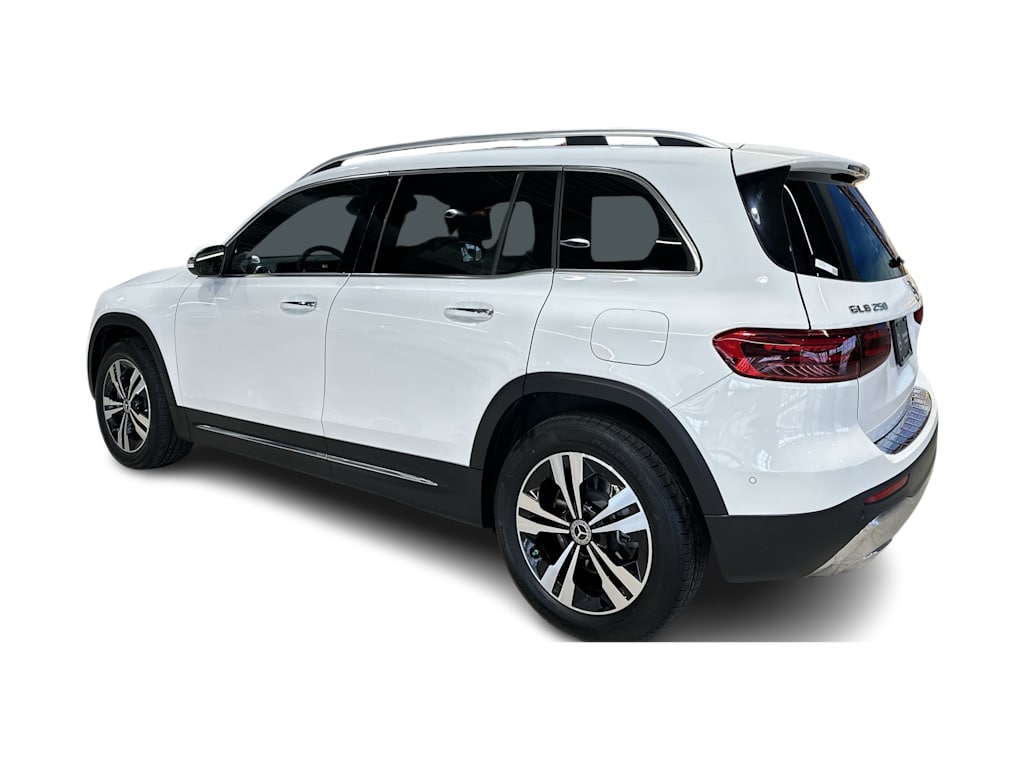 Thumbnail: 2026 Mercedes-Benz GLB - 4