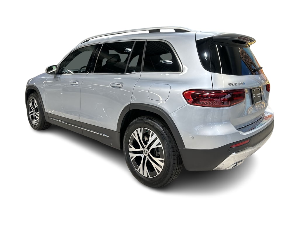 Thumbnail: 2026 Mercedes-Benz GLB - 4