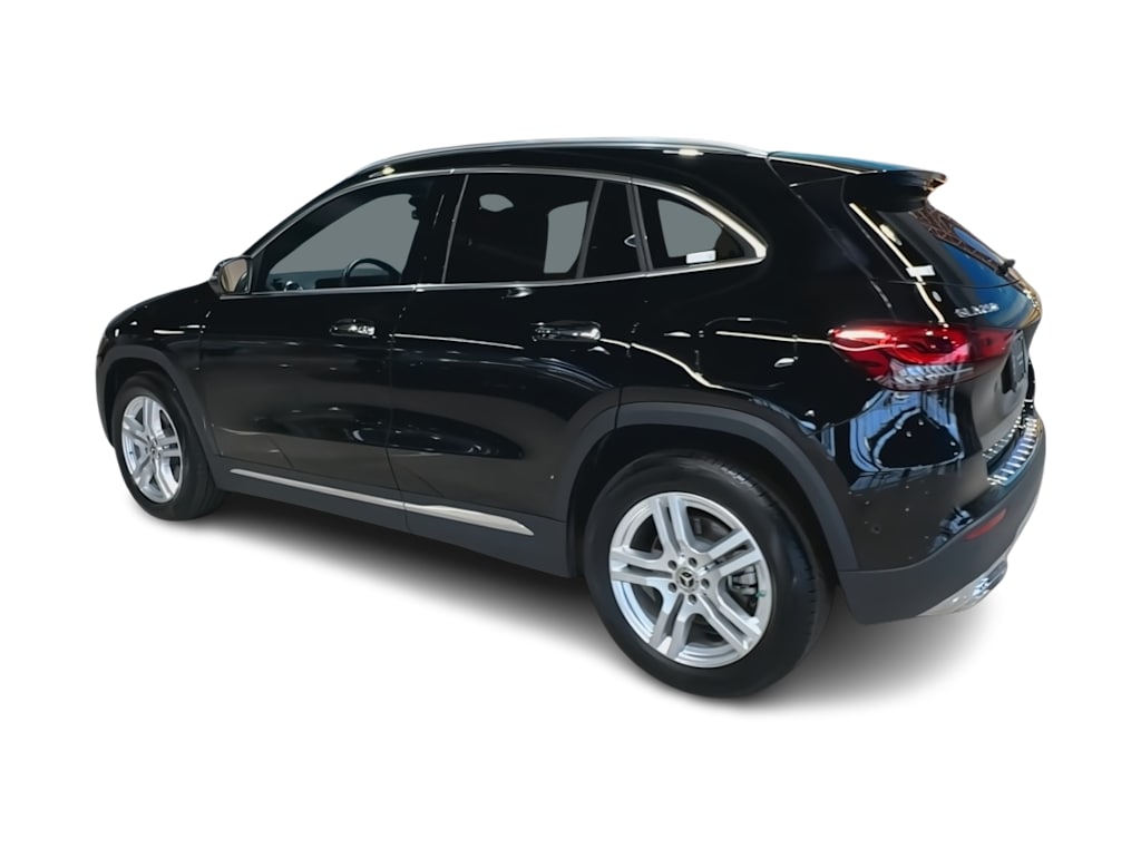 Thumbnail: 2023 Mercedes-Benz GLA - 23