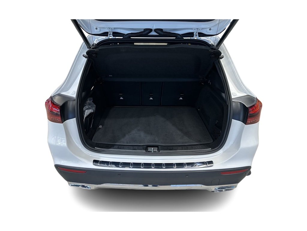 Thumbnail: 2026 Mercedes-Benz GLA - 15