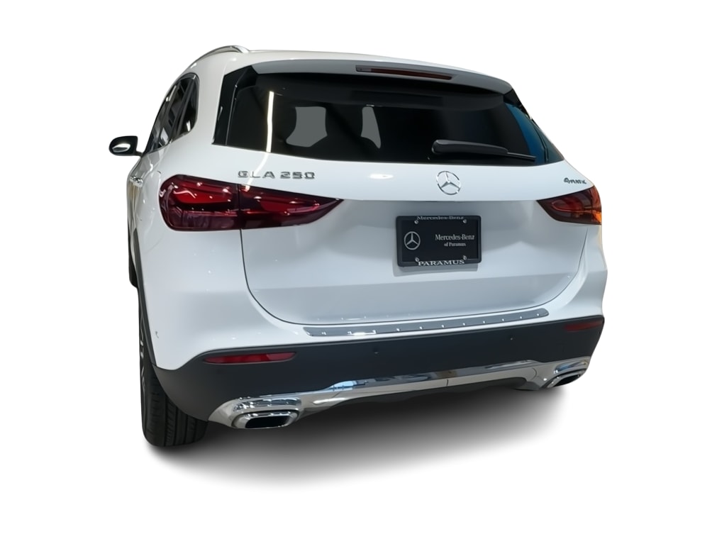 Thumbnail: 2026 Mercedes-Benz GLA - 5