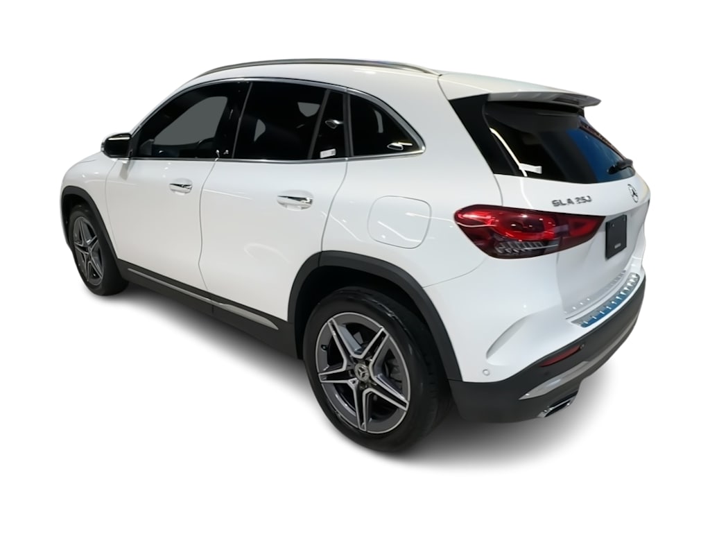 Thumbnail: 2023 Mercedes-Benz GLA - 4