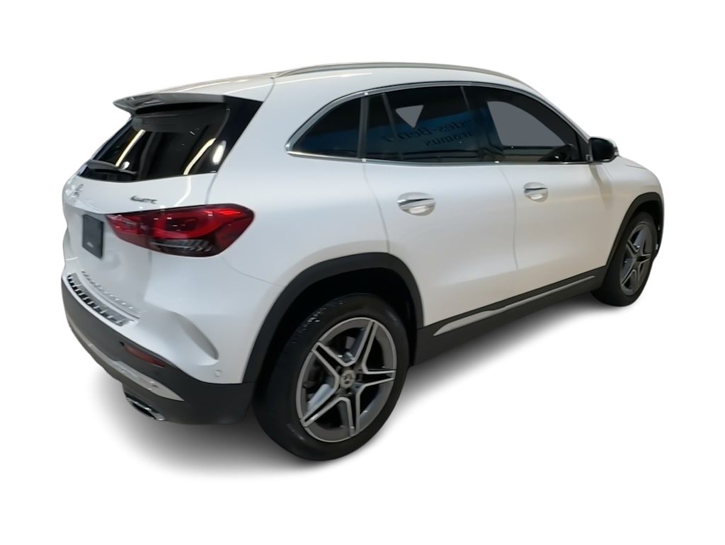 Thumbnail: 2023 Mercedes-Benz GLA - 24